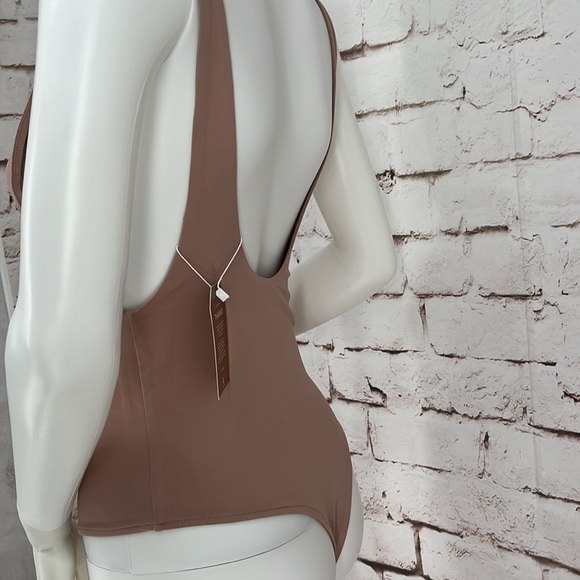 🆕ReoRia Bodysuit, Size M - Picture 3 of 7